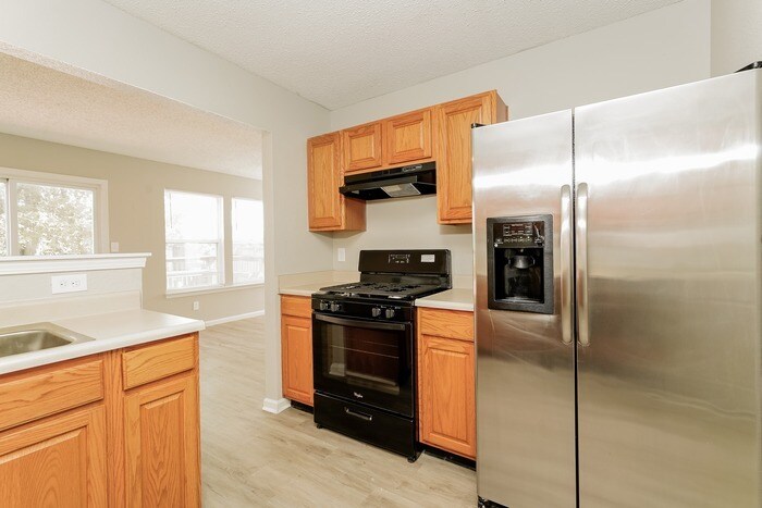 Building Photo - 466 Harmony Dr