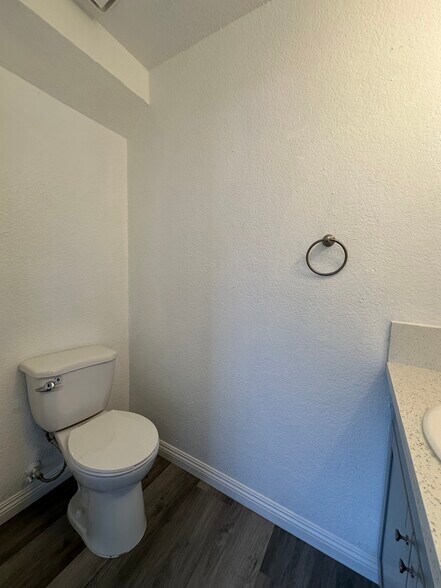 Half bath - 1503 W 85th St