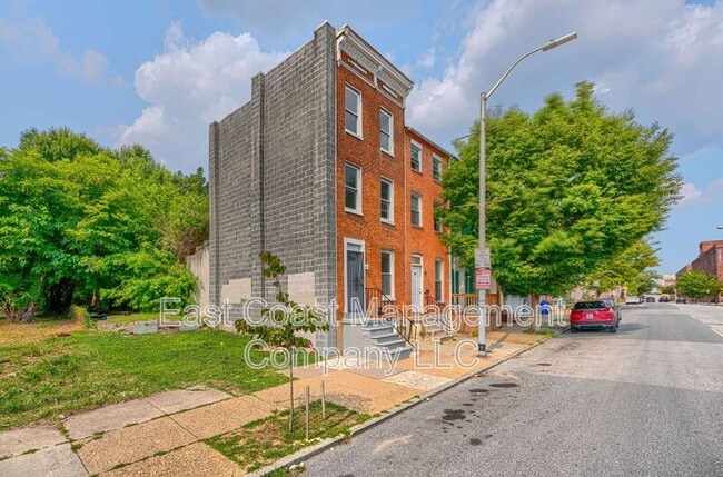 Building Photo - 1220 W Pratt St