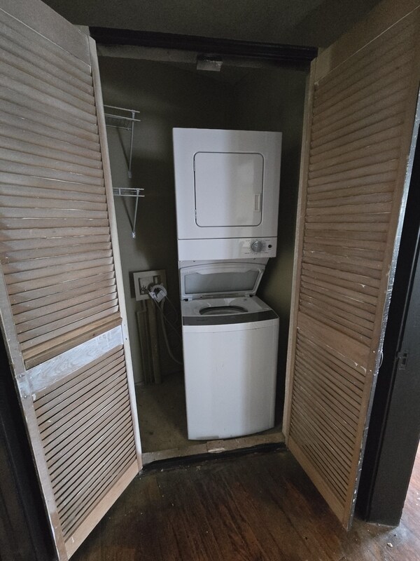 Building Photo - 41 Tallulah Ave