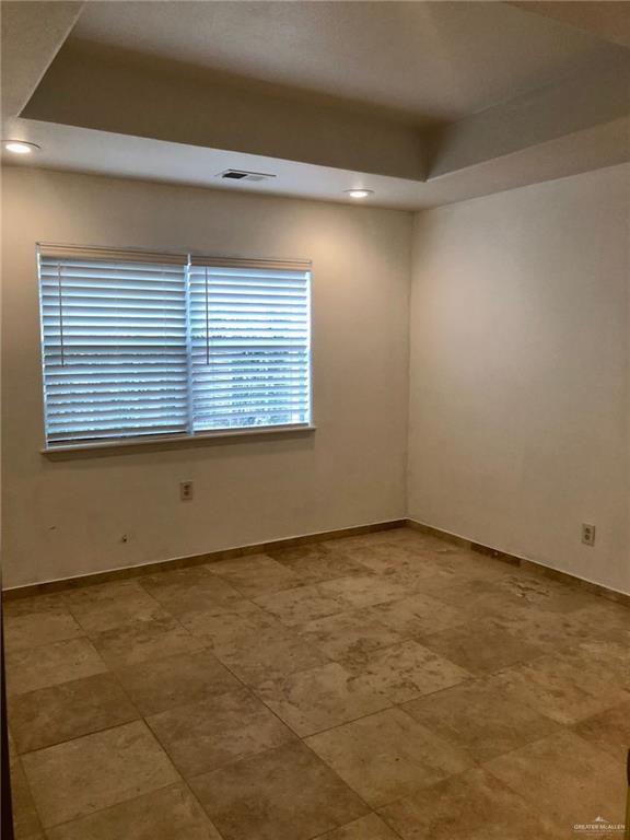 Building Photo - 22 Jackson Ave W