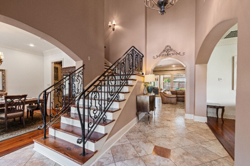 Building Photo - 118 W Bayou Pkwy