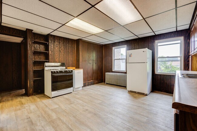 Building Photo - 2642 Quarry St