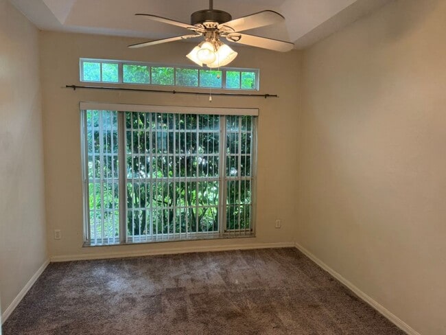 Building Photo - Stunning 4 Bedroom Home Available Now! ***...