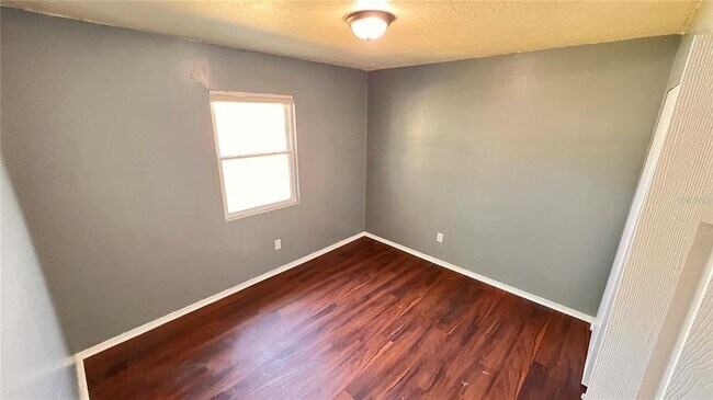 Building Photo - 1073 Leeward Dr