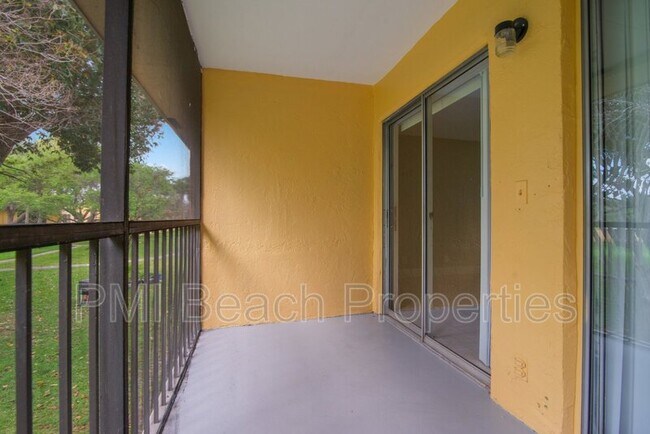 Building Photo - 516 Meadows Cir