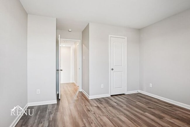 Building Photo - 1040 Wheatfield Ln