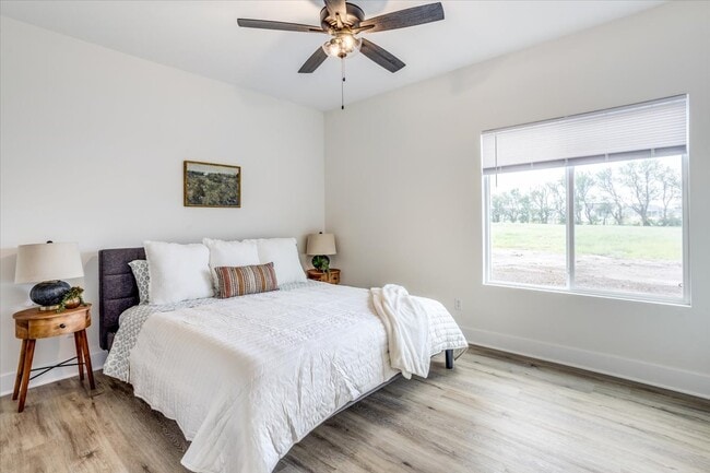 Building Photo - 521 Briarbrook Ln