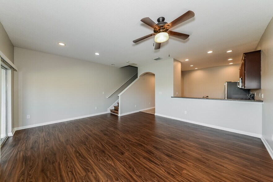 Building Photo - 11510 84th St Cir E