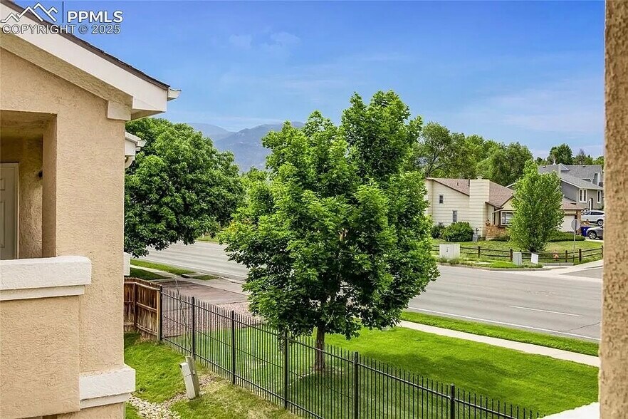 Building Photo - 3630 Strawberry Field Grv