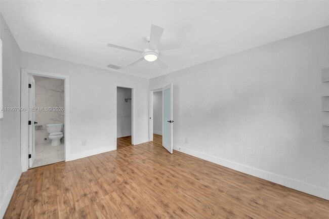 Building Photo - 15010 NE 7th Ave