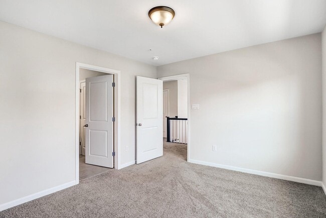 Building Photo - 404 Constellation Ln