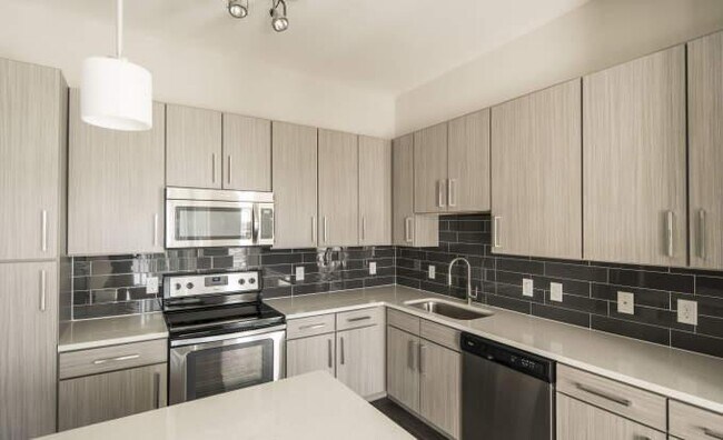 Building Photo - 2 bedroom in Dallas TX 75238