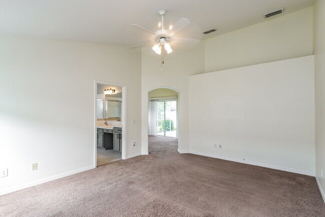 Building Photo - 1739 Sweetspire Dr