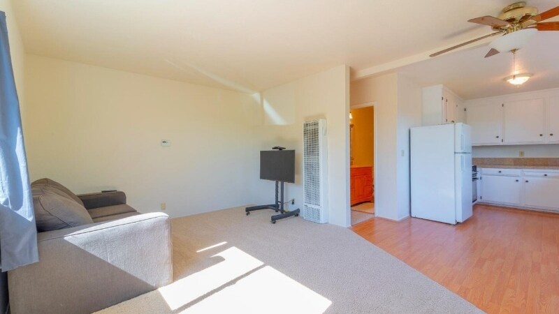 Building Photo - 250 Tabor Dr