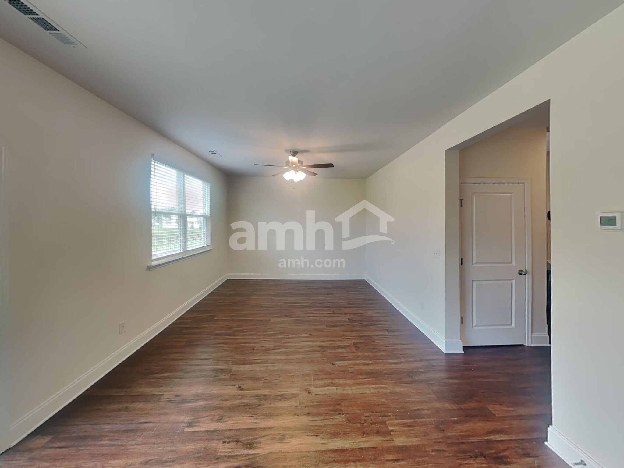 Building Photo - 5212 Valor Dr
