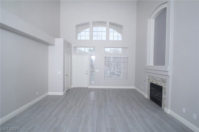 Building Photo - 268 Single Petal St