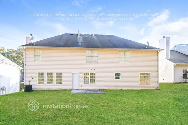 Building Photo - 6521 Carriage Ln