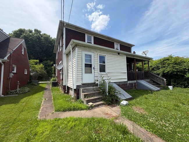 Building Photo - 412 Buckeye St