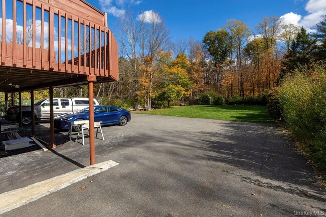 Building Photo - 2145 Saw Mill River Rd