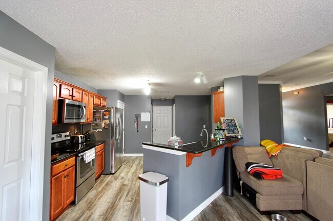 Building Photo - 2173 Hagood Loop