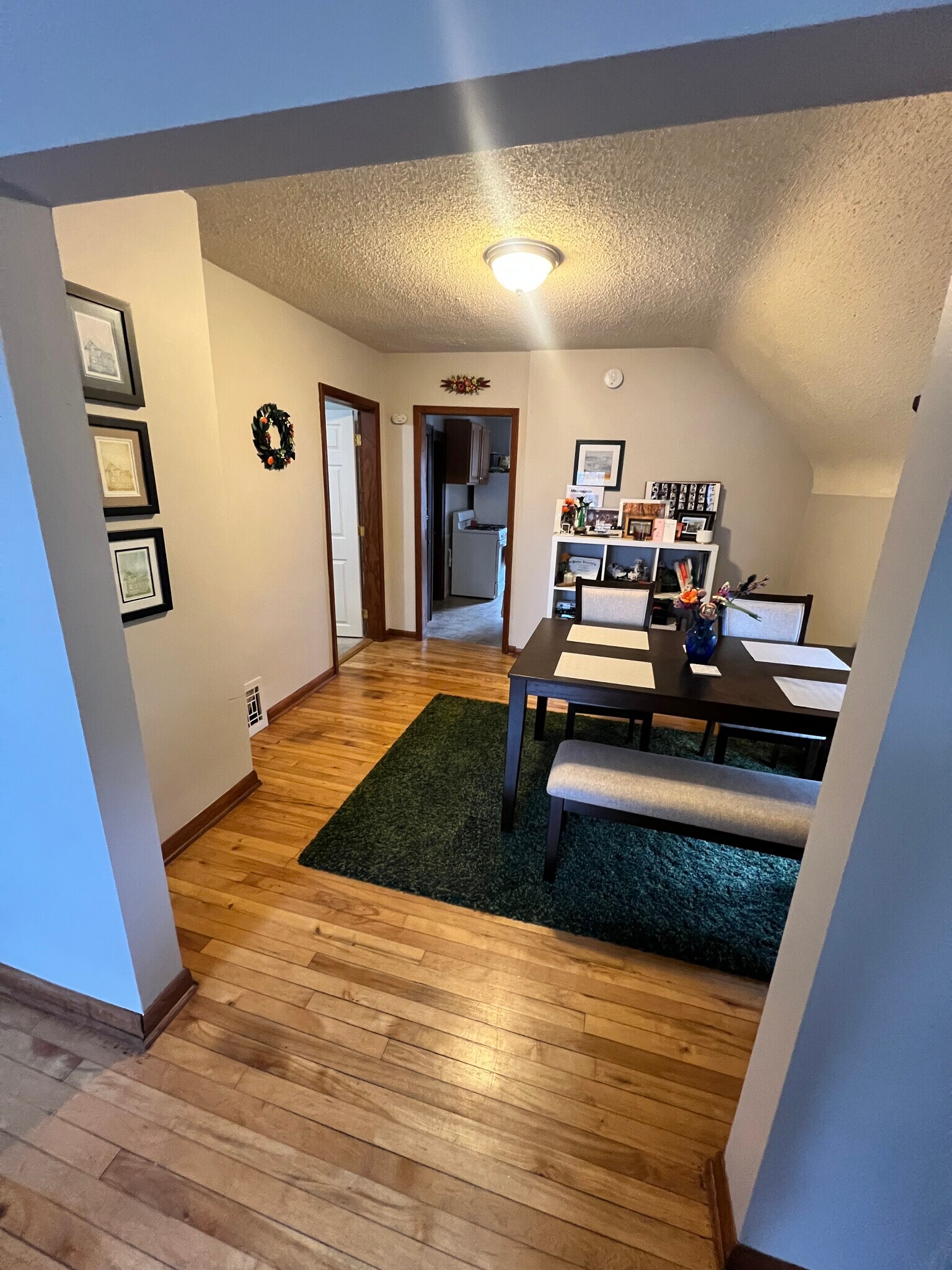 Building Photo - 3058 Hayes St NE