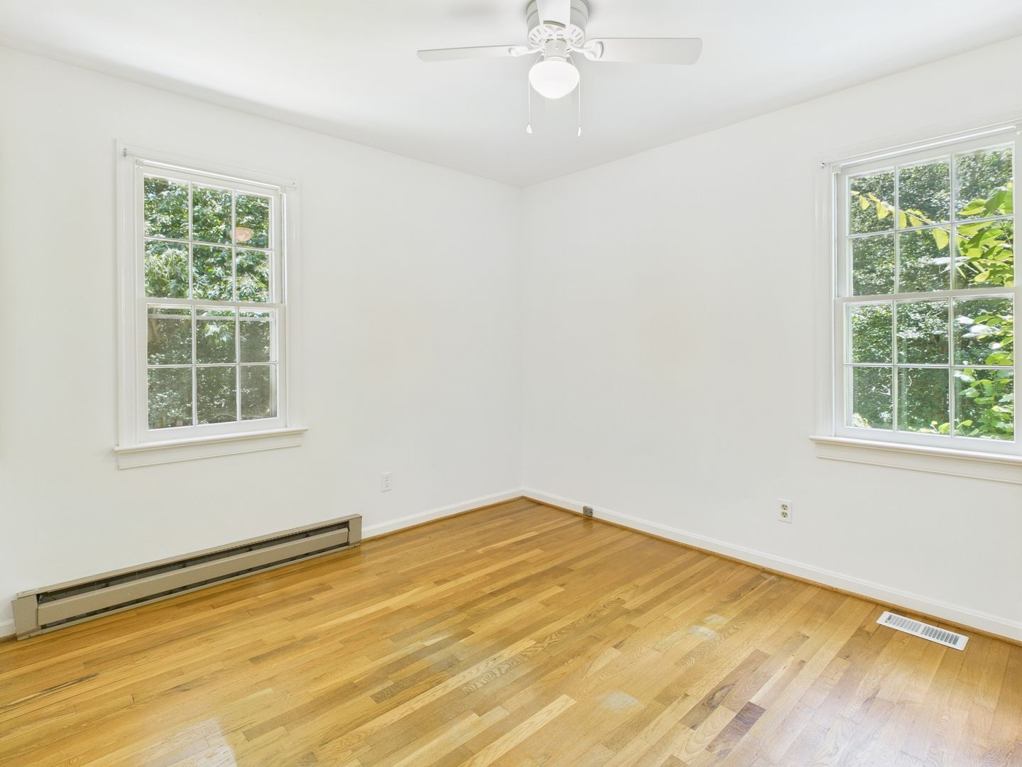 Building Photo - 10202 Seacliff Ln