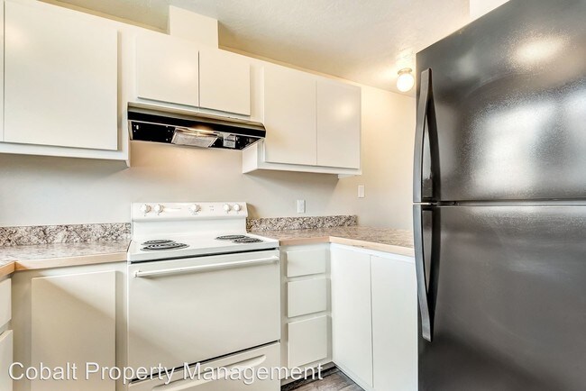 Building Photo - 960 NW Fairmont St