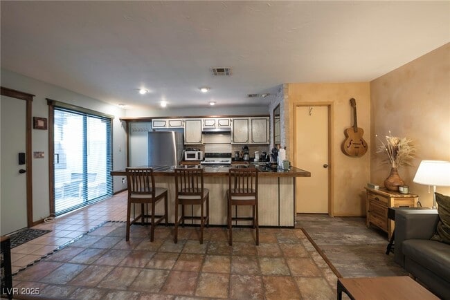 Building Photo - 1844 Mimosa Ct
