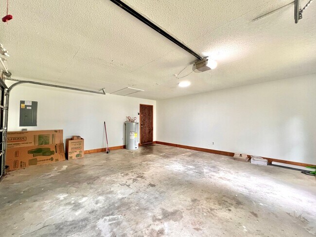 Building Photo - Fabulous house in Avondale on the East side of Tallahassee