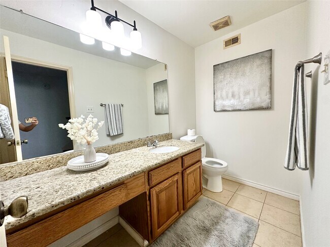 Building Photo - 2915 Cotton Stock Dr