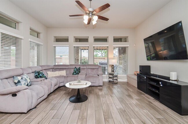 Building Photo - 4515 Primrose Valley Ln