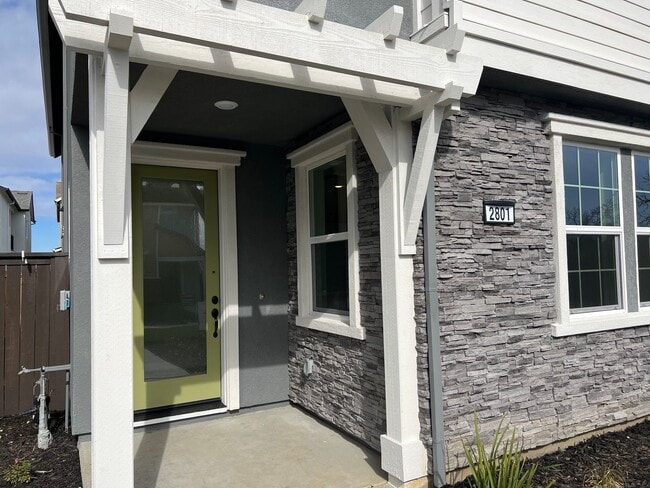 Building Photo - Single Family Natomas