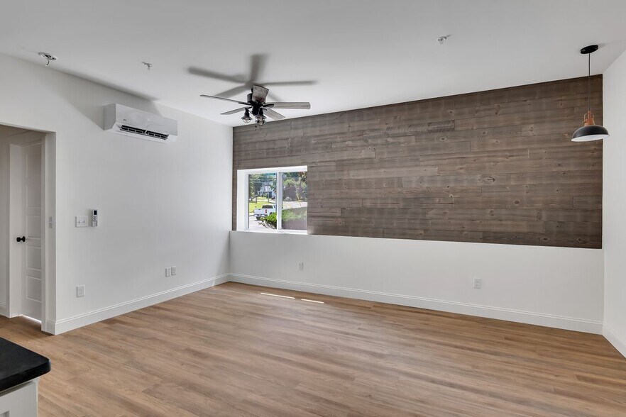 Building Photo - 36 Pawling Ave