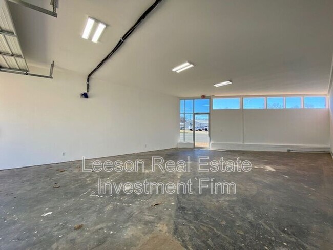 Building Photo - 218-228 North Market Street