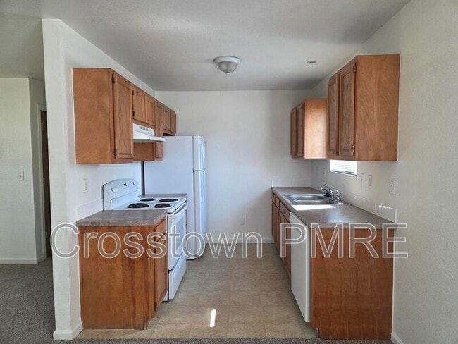 Building Photo - 2322 Quay St