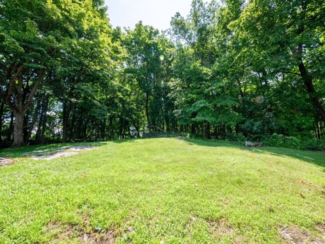 Building Photo - Charming 3-Bedroom Apartment in Midtown Ki...