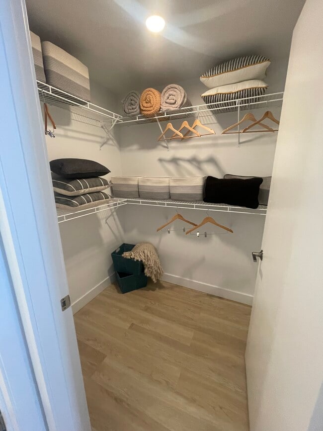 Building Photo - 530 NE 59th St