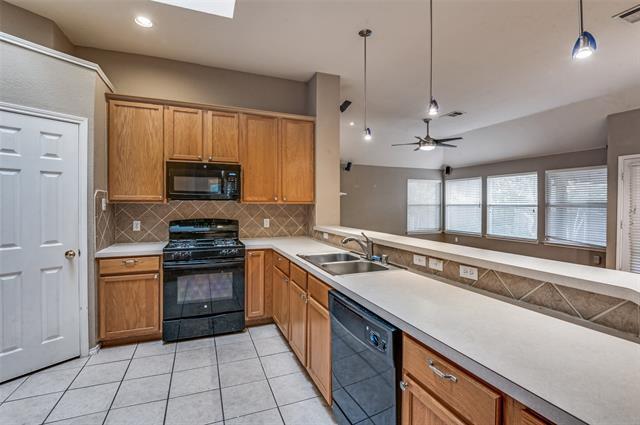 Building Photo - 5301 Rain Forest Dr