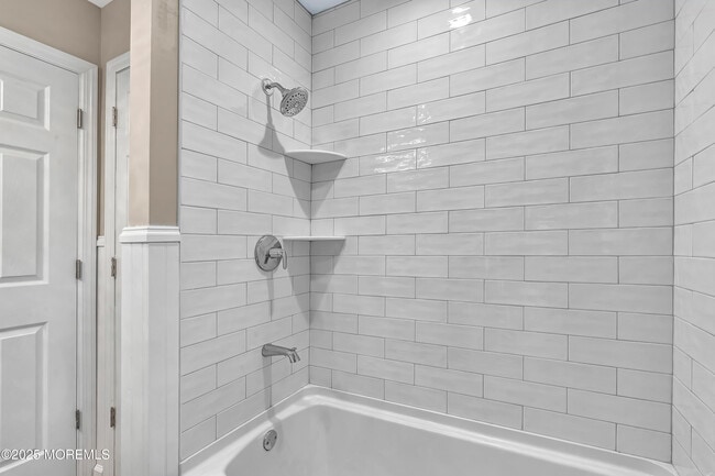 Building Photo - 44 Chancellor Ct