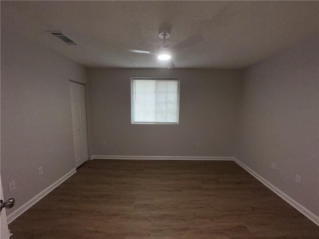 Building Photo - 197 South Ave SE