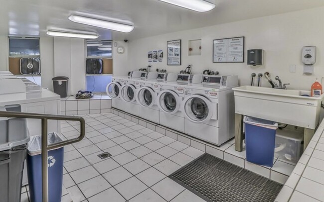 Laundry room - 2311 4th St