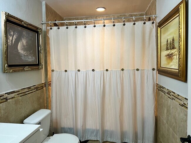 Building Photo - 7357 Brace St