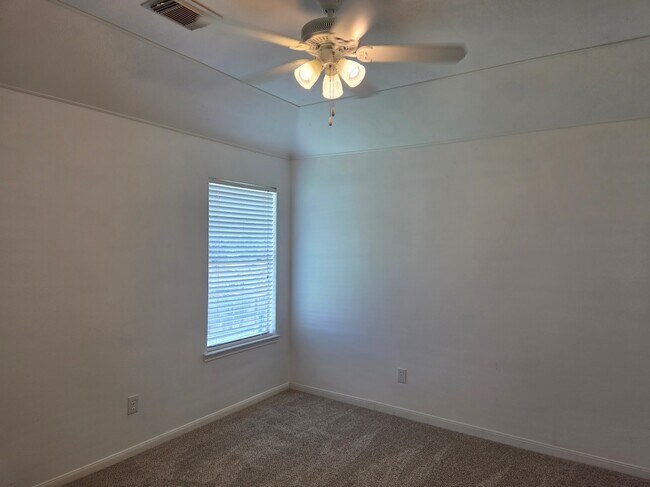 Building Photo - 21526 Oakbridge Park Ln