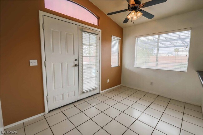 Building Photo - 2889 Dome Peak Ct