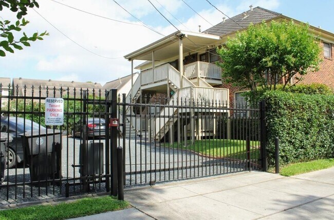 Building Photo - 4630 Clay St