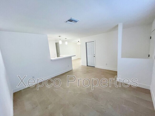 Building Photo - 32355 Cielo Vista Rd