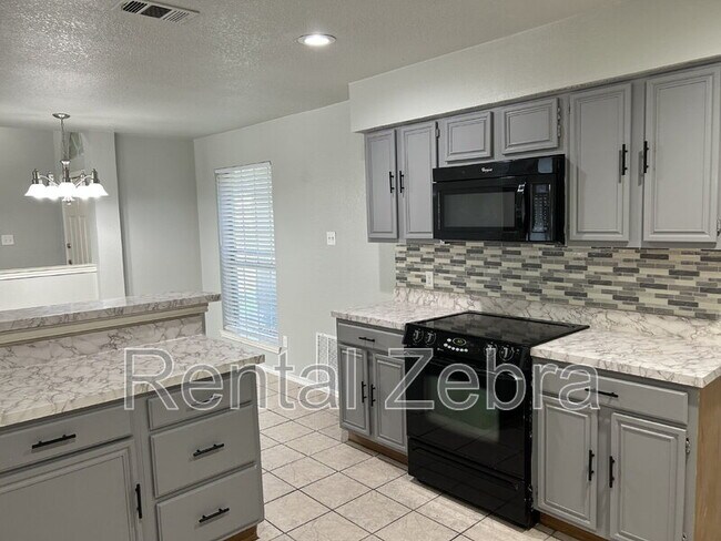 Building Photo - 7405 Emerywood Ln
