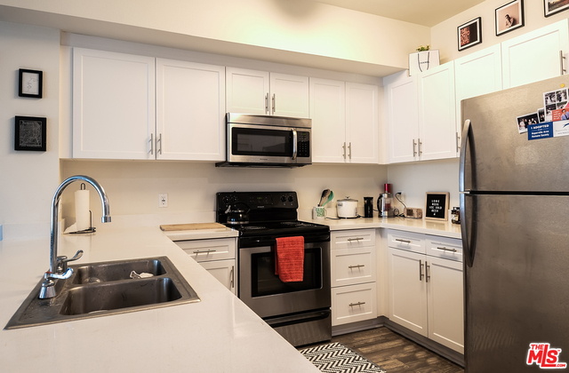 Building Photo - 12655 Bluff Creek Dr