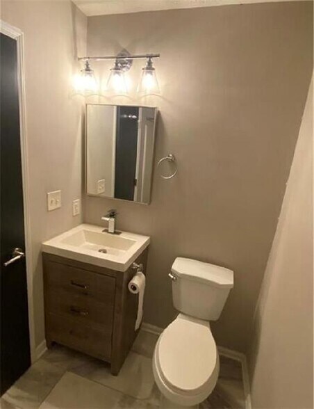 Building Photo - 2675 Wildflower Ln SW